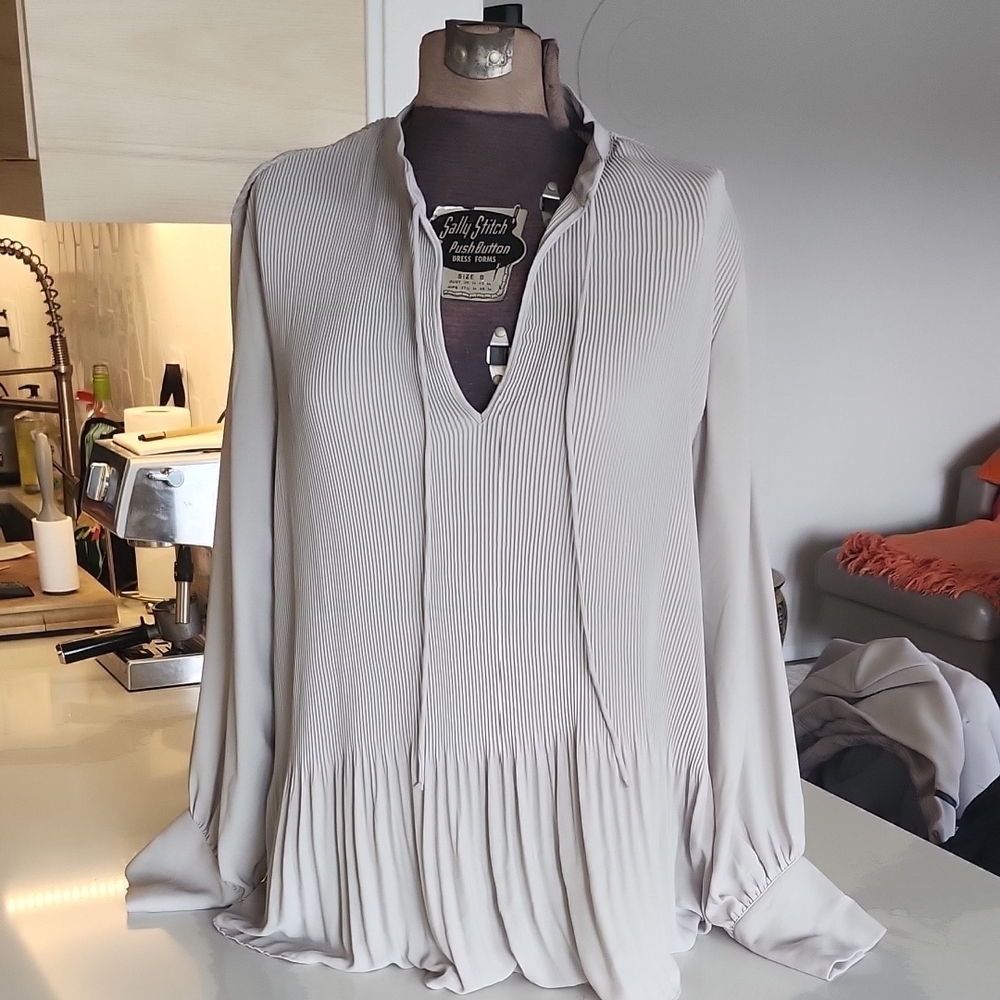 H&M Gray Long Sleeve Pleated Blouse with Mandarin Collar